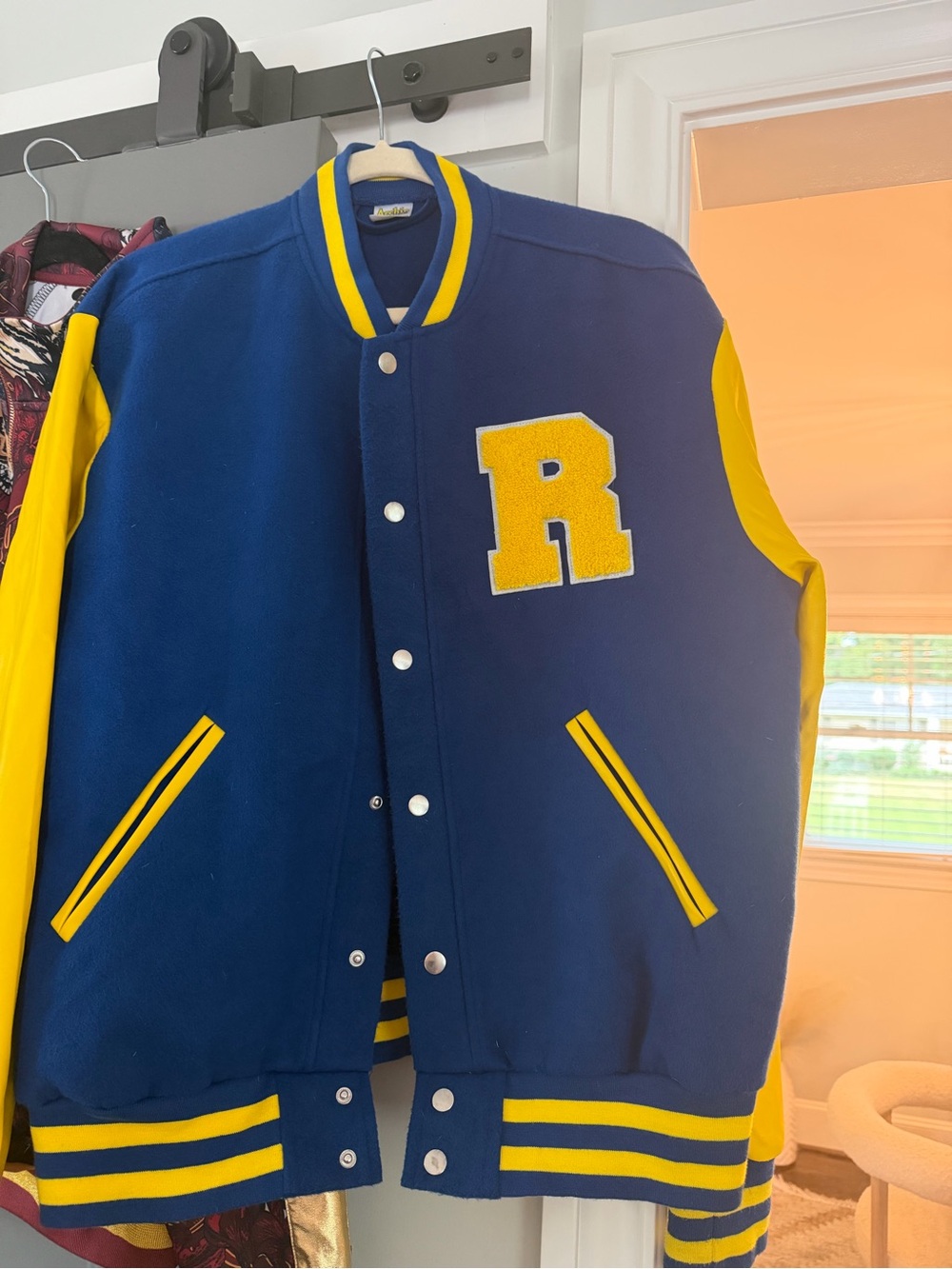 Men's Archie Comets Riverdale  Letterman Jacket - R Patch costume  M see descrip